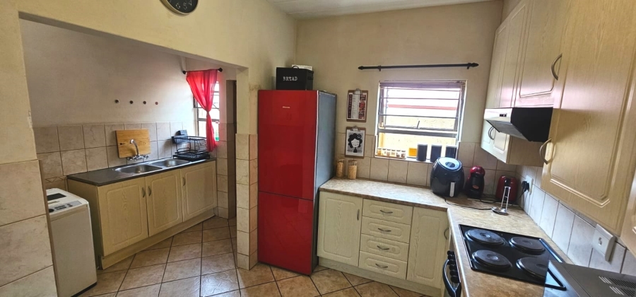 3 Bedroom Property for Sale in Safari Gardens North West